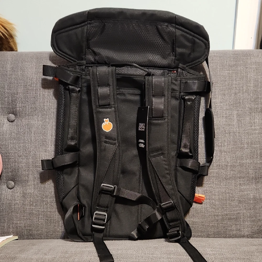 Little Chonk Maxine One Backpack - Picture 1 of 6
